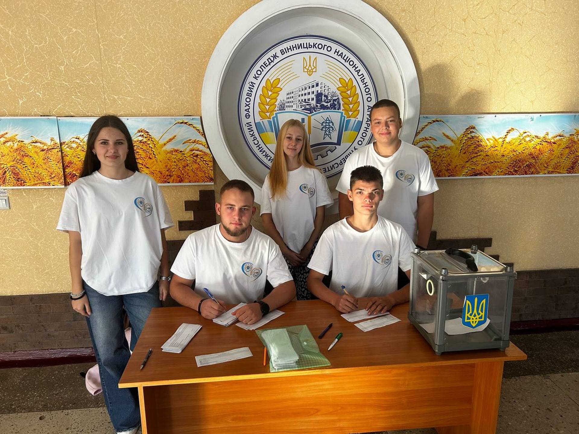 Vitaiemo novoho lidera 01